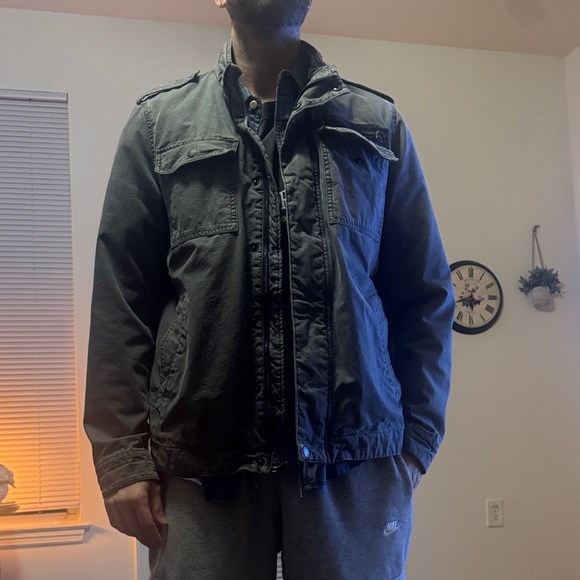 Levi Jacket for Men - Picture 2 of 3
